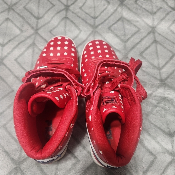 Mens Fila Star Spangled Tennis Shoes Sz 8.5. - Picture 6 of 6